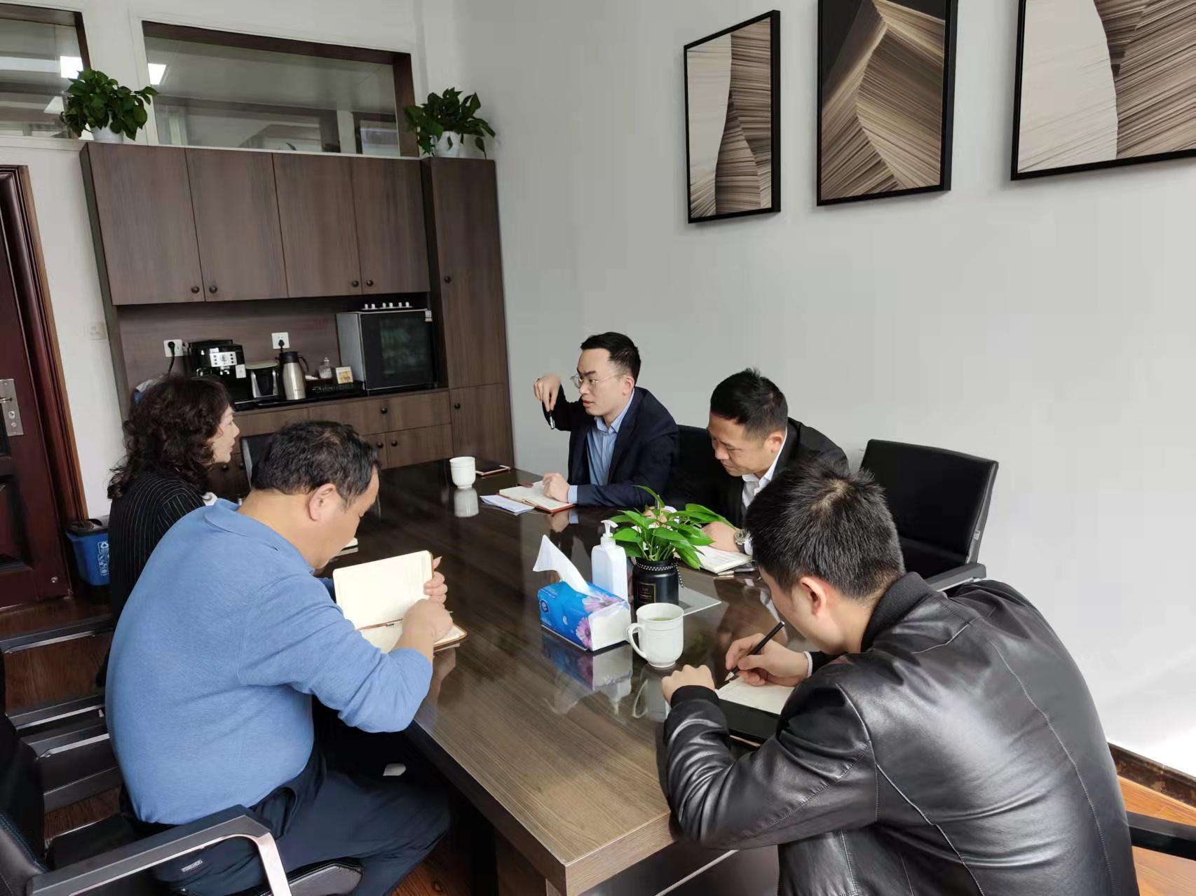 塘栖镇当局辅导莅临园区调研