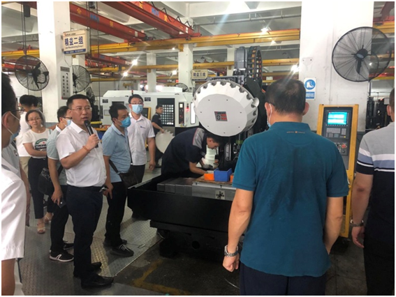 杏彩精机培训班