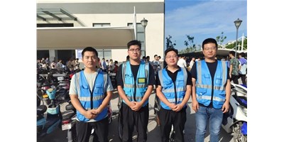 坚持热忱，，，，，时刻坚守，，，，，是他们的写照